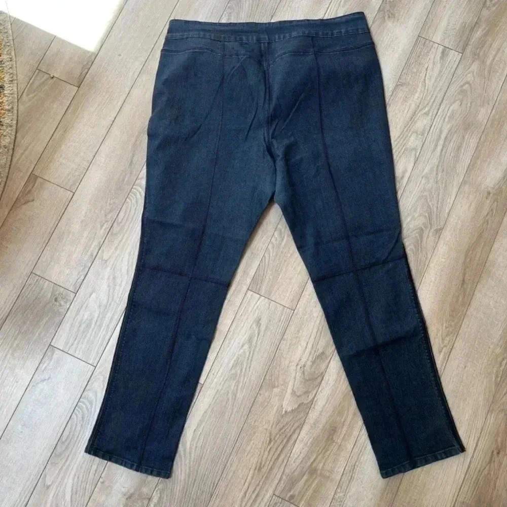 Liz Claiborne Stretch slim leg jeans size 2X - Picture 2 of 7